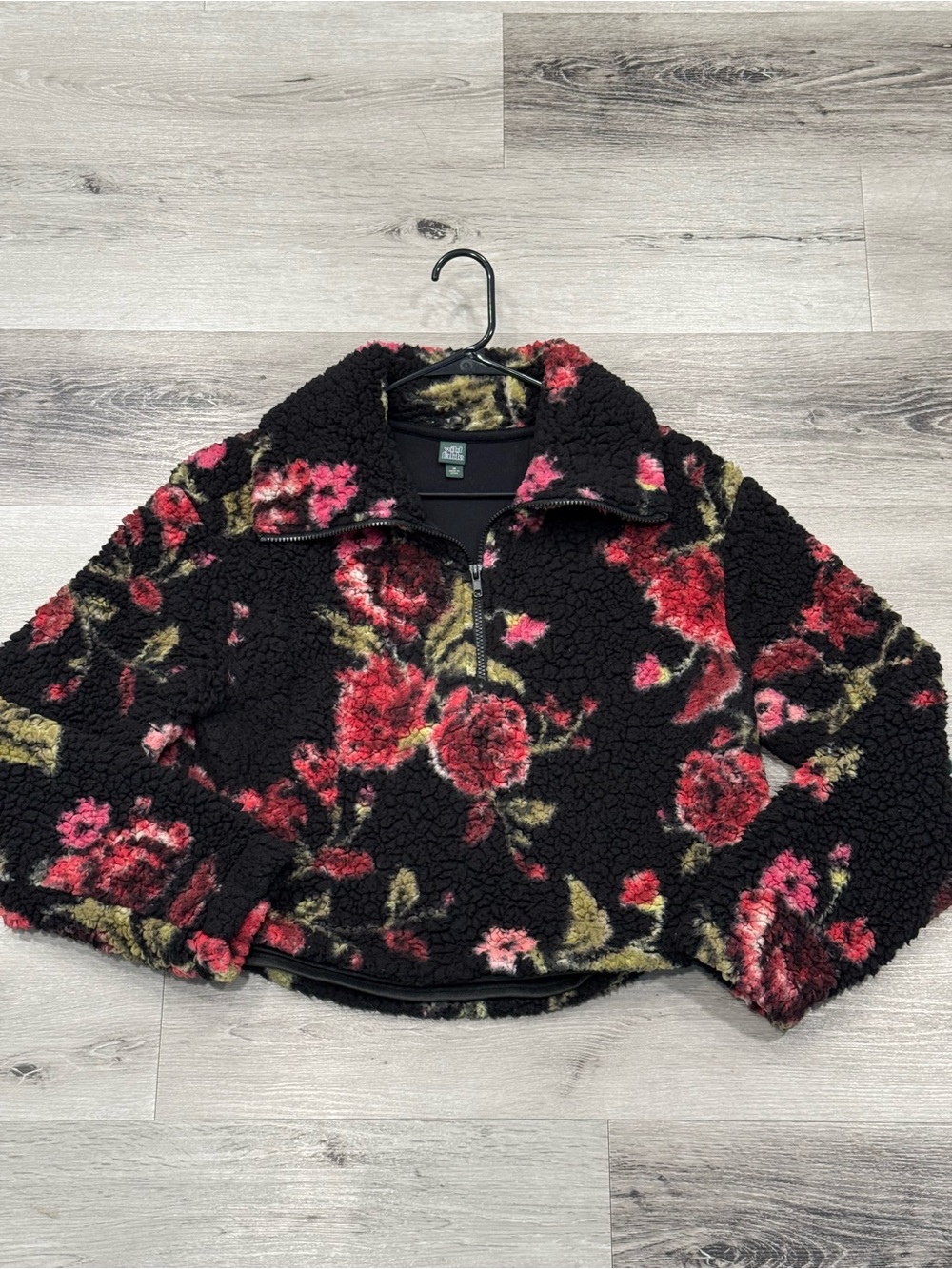 WILD FABLE Black Sherpa Quarter Zip Pullover with Pink & Red Floral Medium EUC - Picture 2 of 7